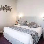 Logis Des Ducs Szálloda Alençon