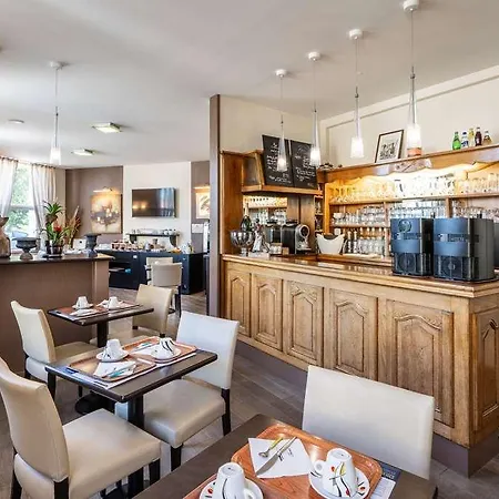 Hotell Logis Des Ducs Alençon