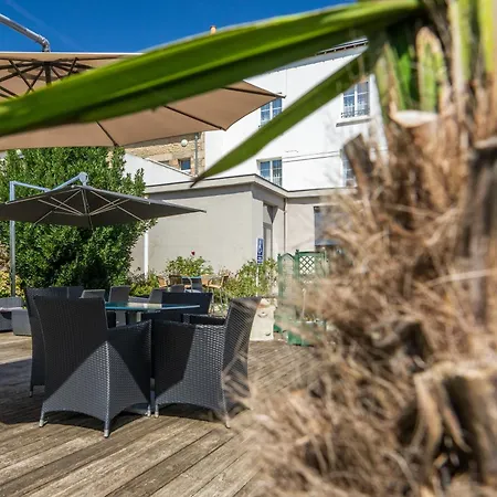 Logis Des Ducs Отель 3*