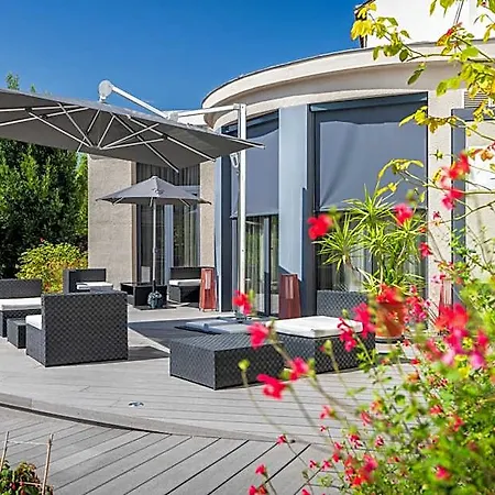 Otel Logis Des Ducs 3*