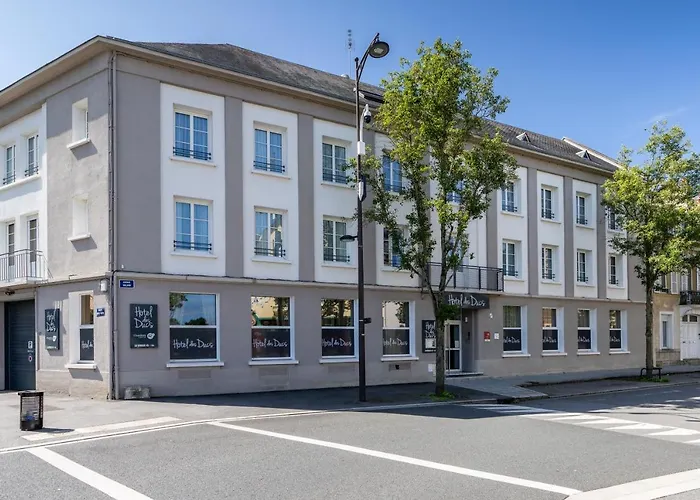 Logis Des Ducs ホテル