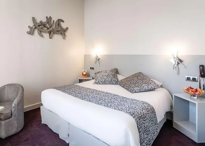 Logis Des Ducs Hotel Alençon