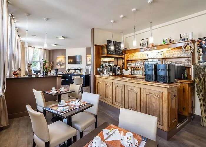 Hotell Logis Des Ducs Alençon