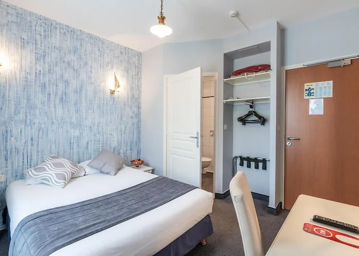 Hotel Logis Des Ducs Alençon