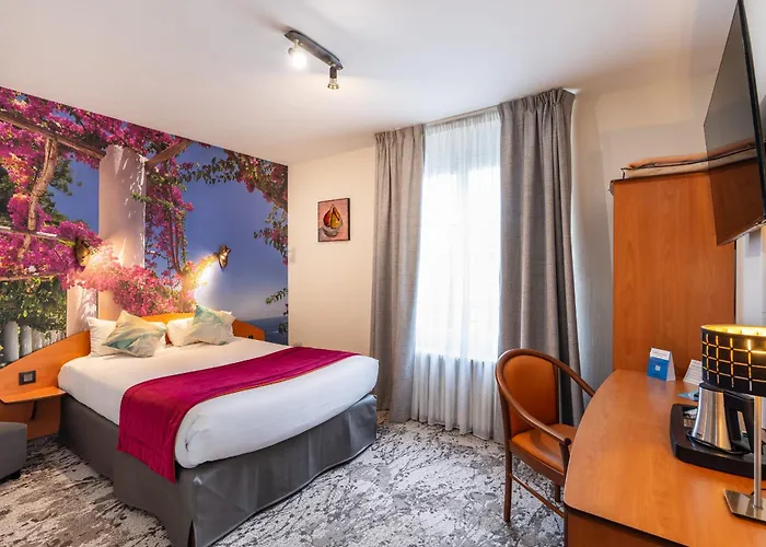 Logis Des Ducs ホテル 3*