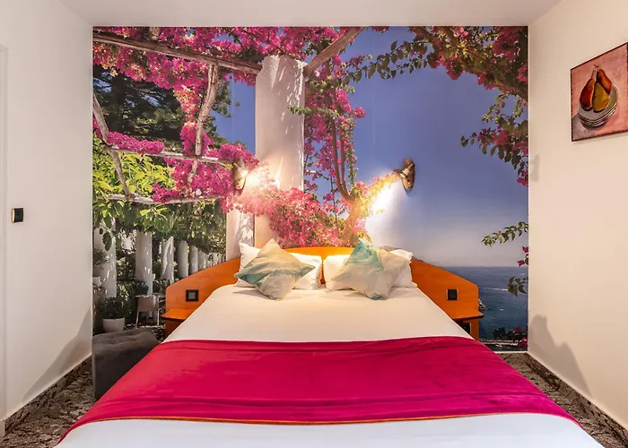 Logis Des Ducs 3* アランソン