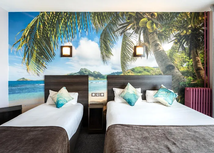 Hotel Logis Des Ducs 3*