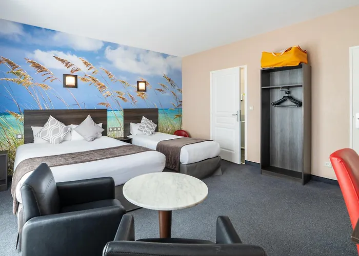 Hotel Logis Des Ducs 3*